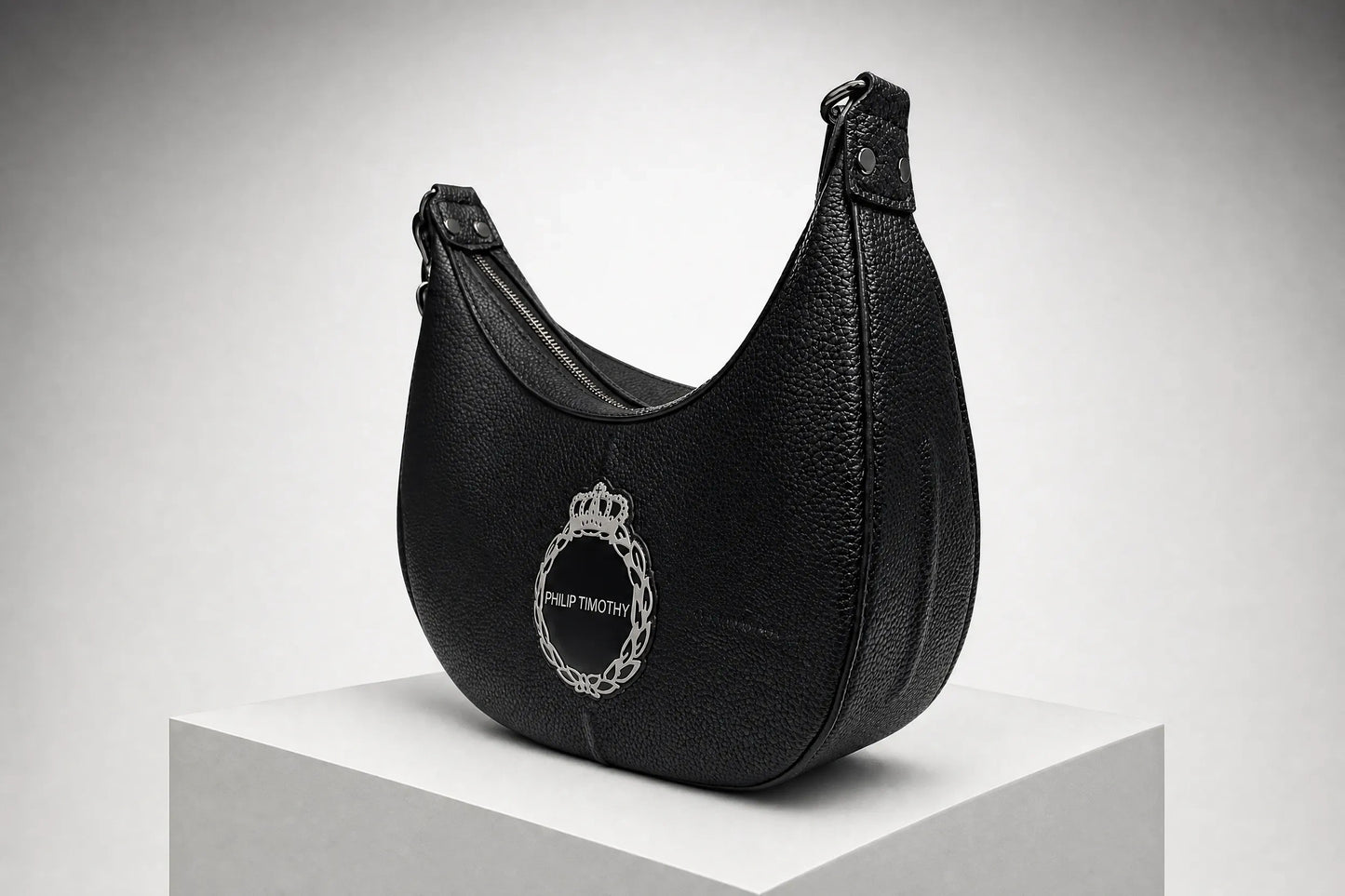 REFLECTIVE U BAG (LAUNCH 31th AUGUST)