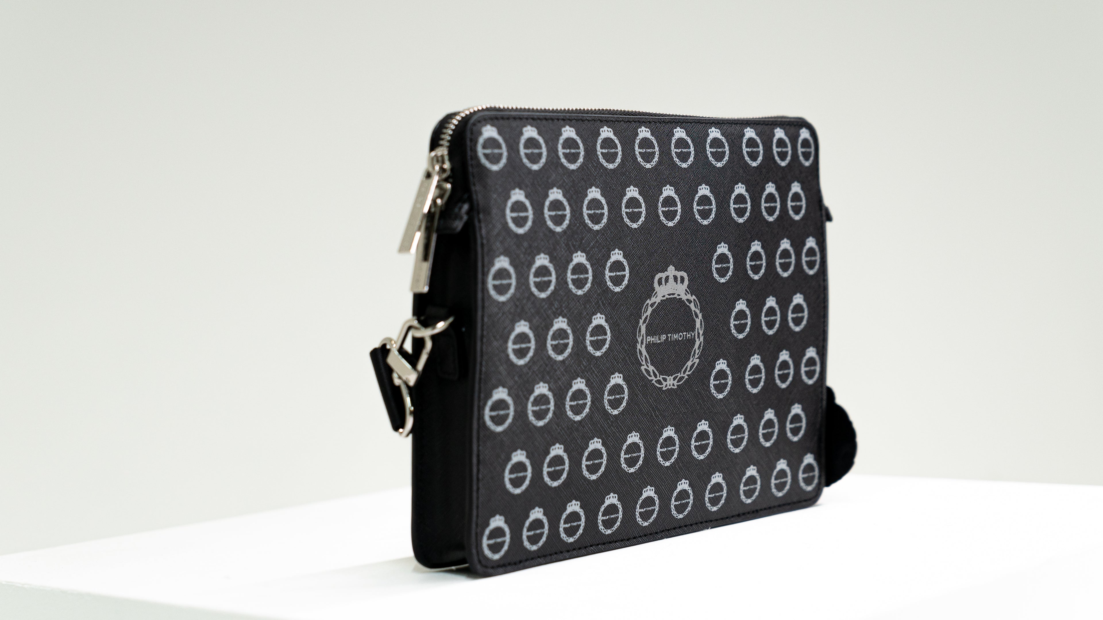 CREST REFLECTIVE BAG BLACK 2.0
